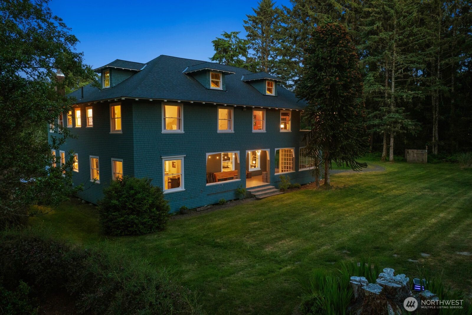 2415 Willows Road Property Photo 4