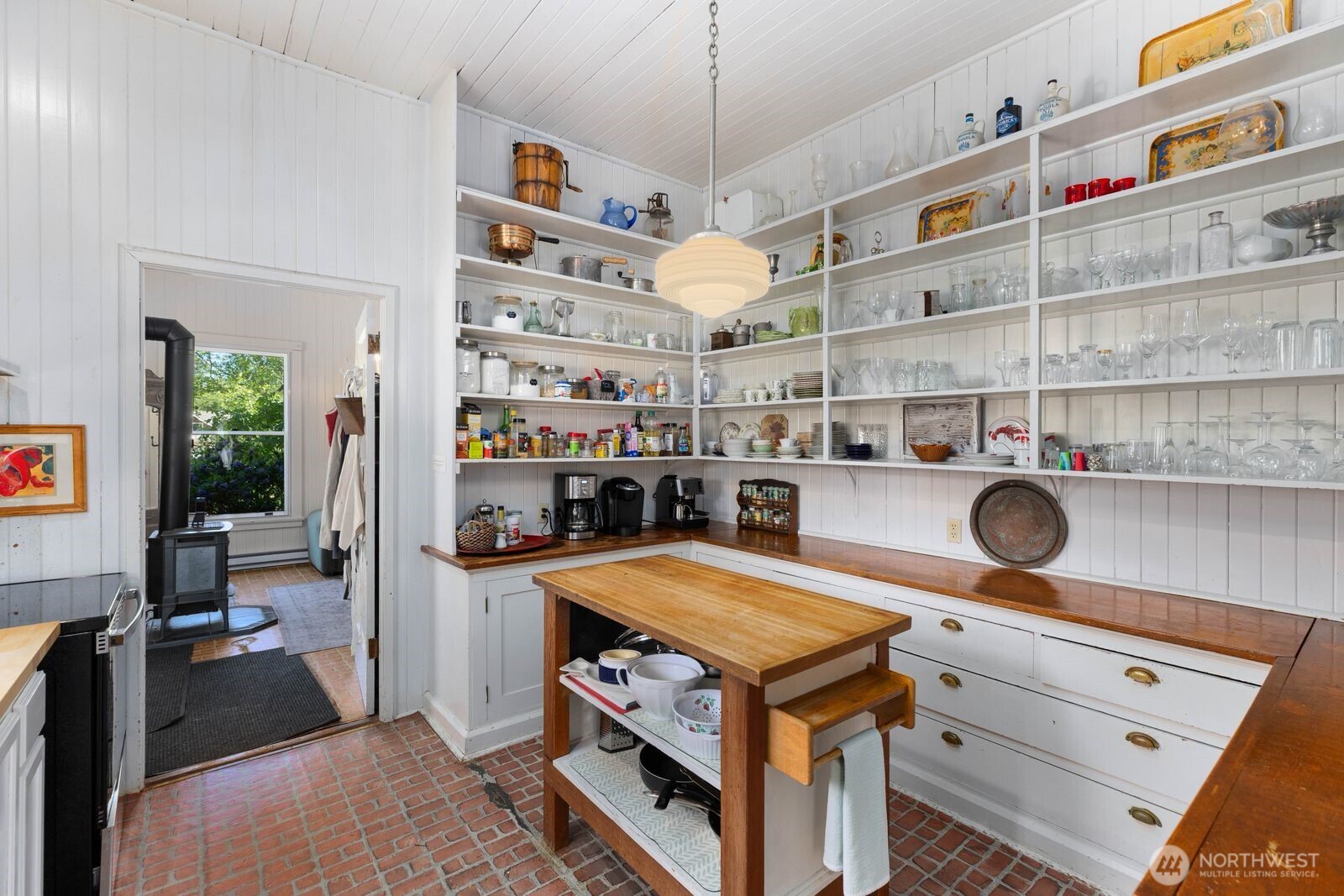2415 Willows Road Property Photo 17