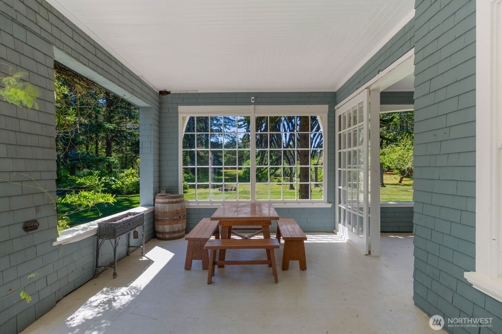 2415 Willows Road Property Photo 36