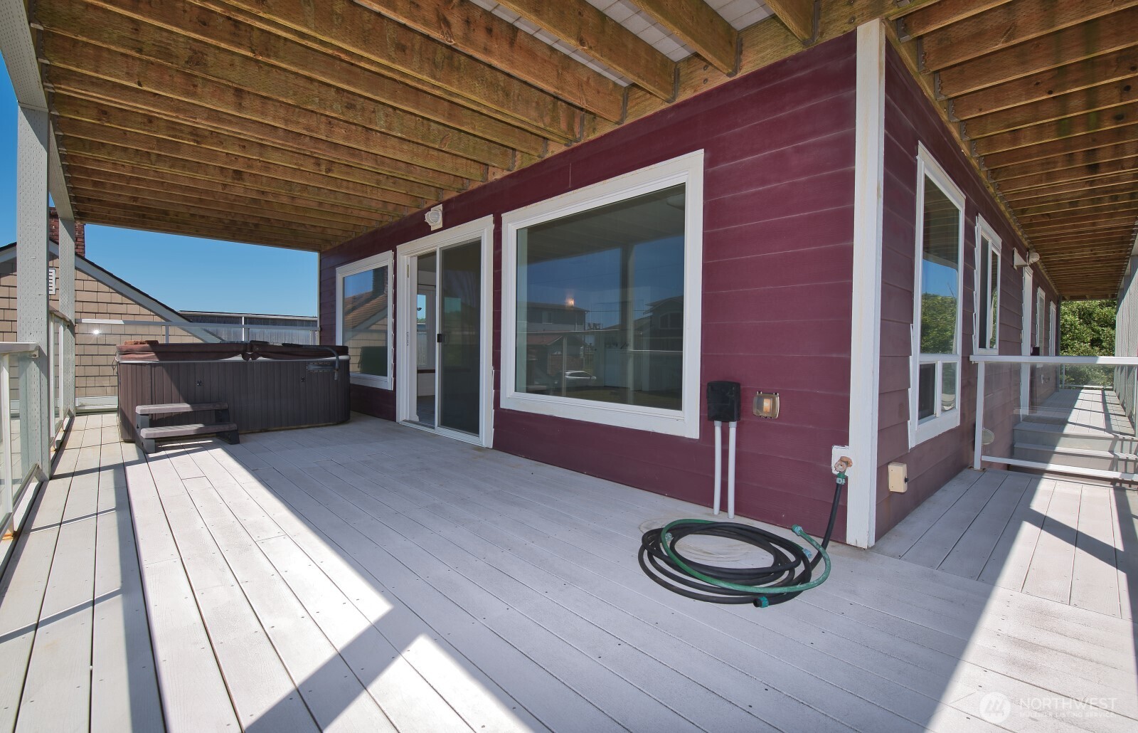 48140 Pacific Avenue Property Photo 4