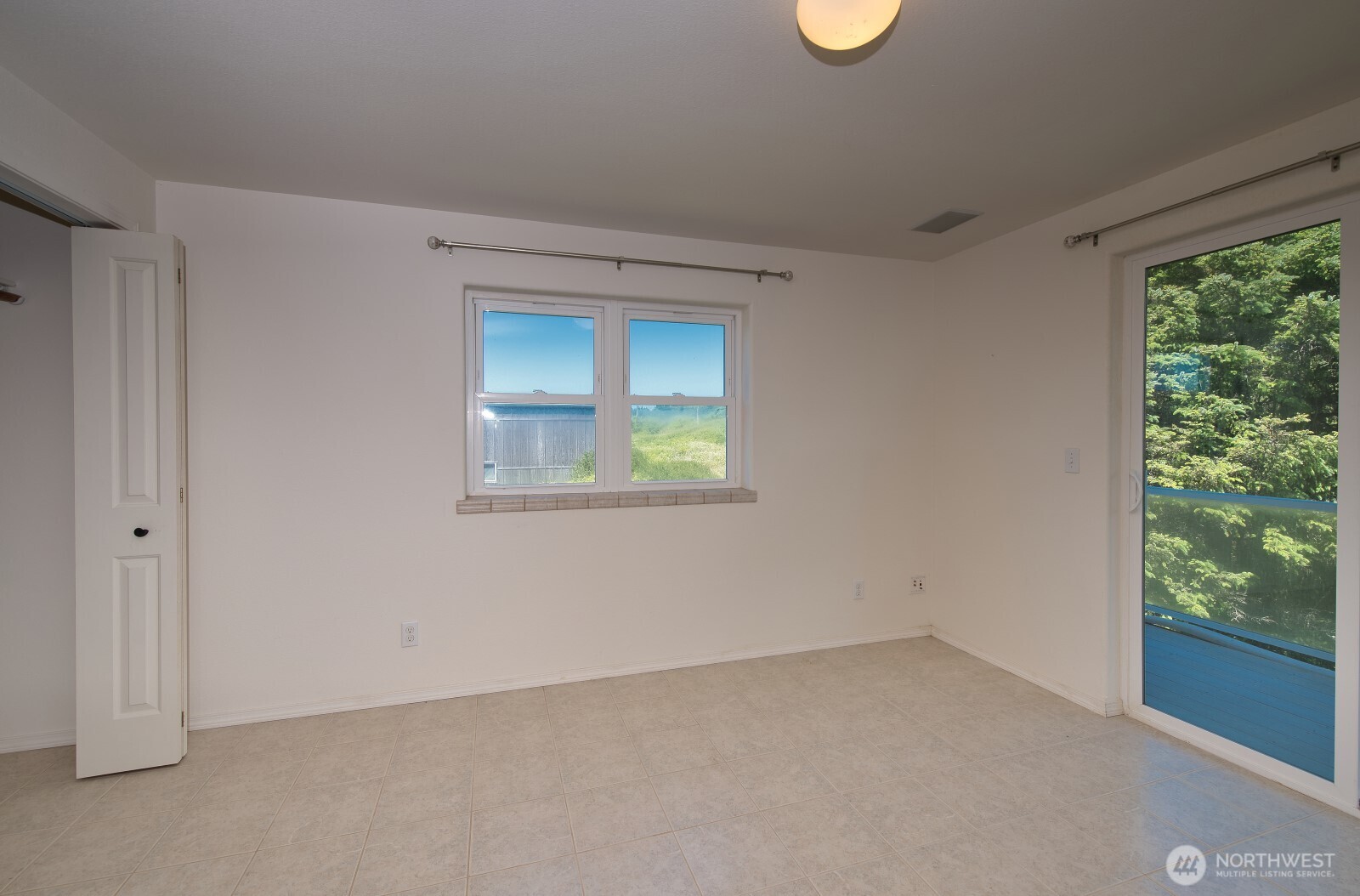 48140 Pacific Avenue Property Photo 10