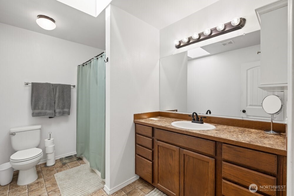 225 Atterberry Drive Property Photo 16