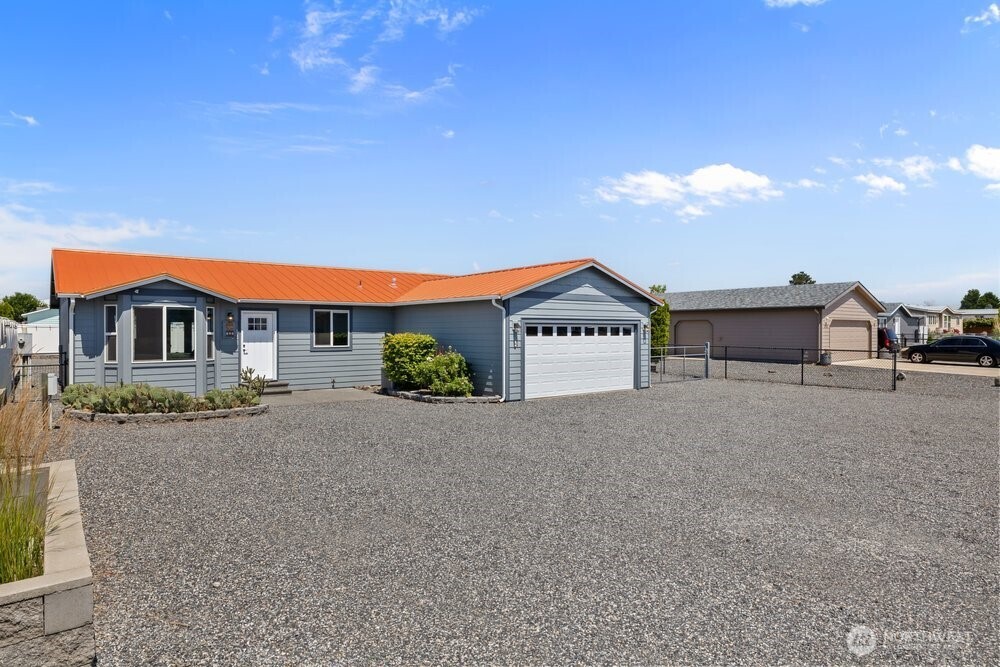 225 Atterberry Drive Property Photo 34