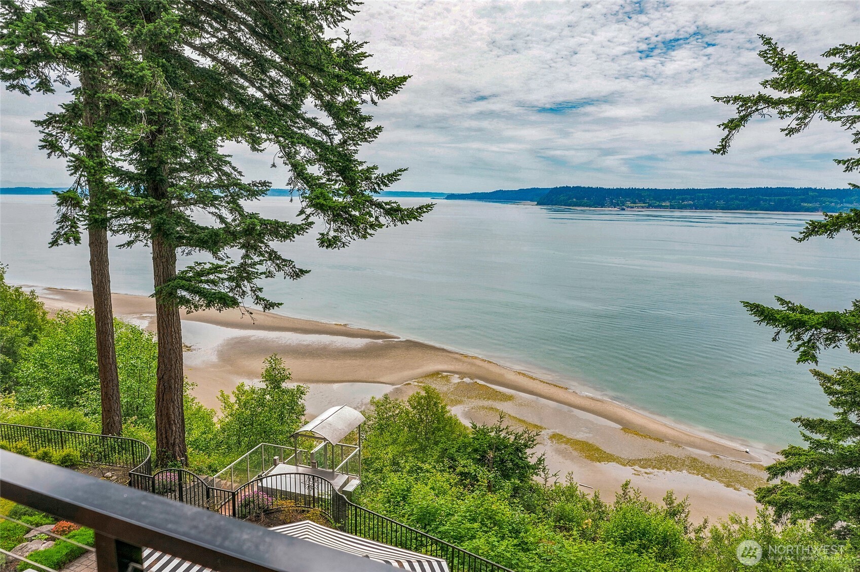 4898 S Camano Drive Property Photo 27