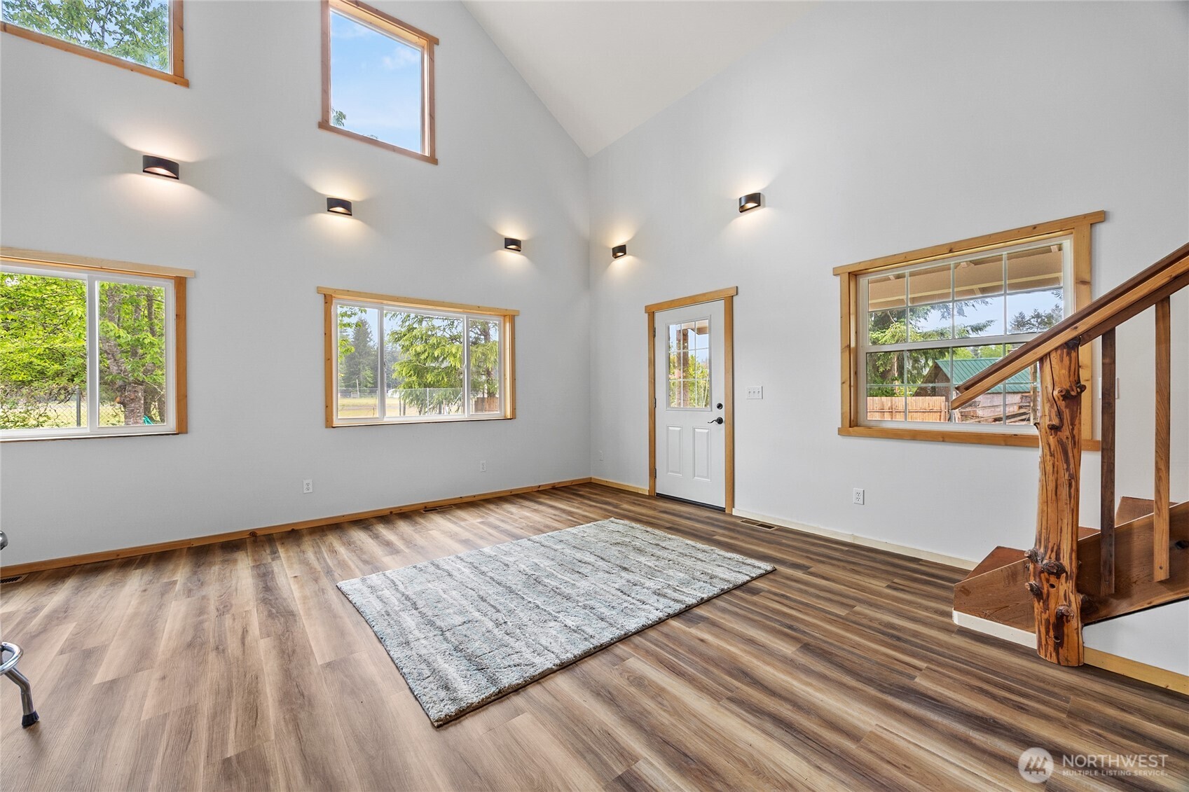 126 Tahoma Street Property Photo 18