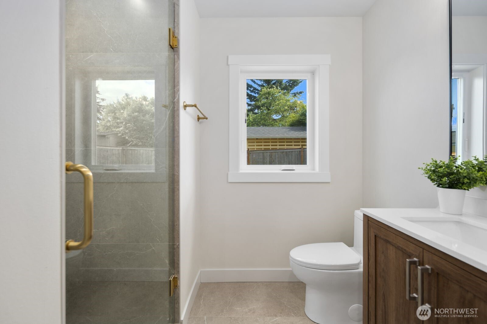 15701 117th Avenue Property Photo 9