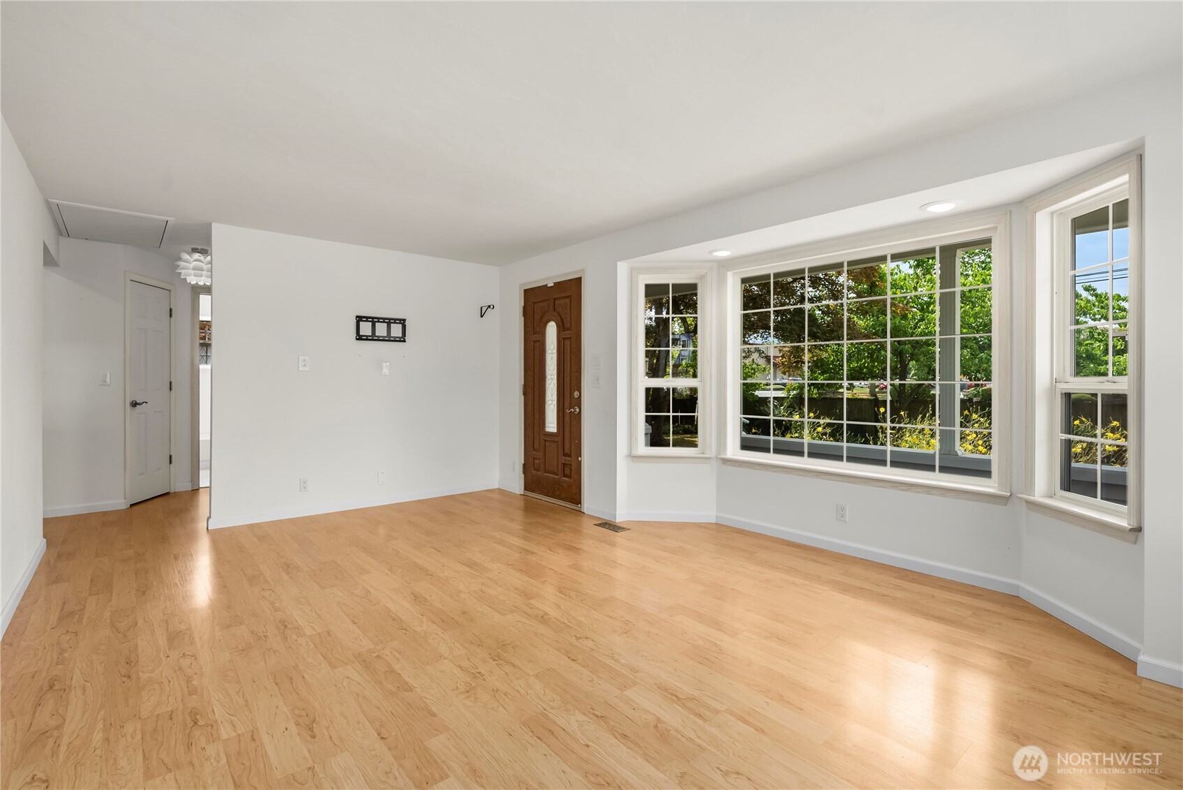 16101 60th Street Property Photo 4