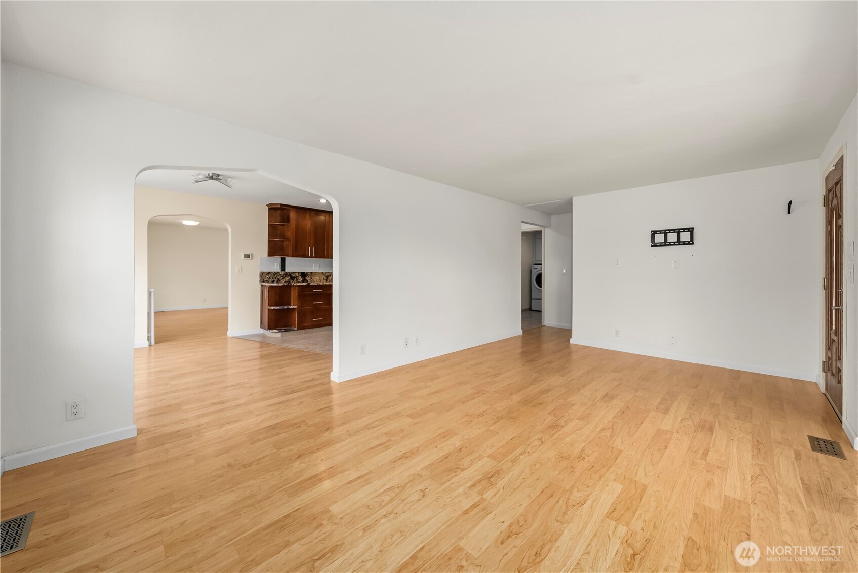 16101 60th Street Property Photo 5