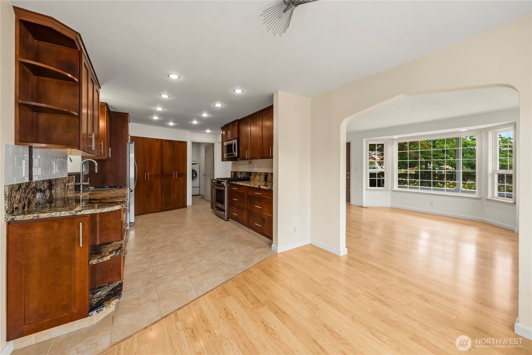 16101 60th Street Property Photo 6