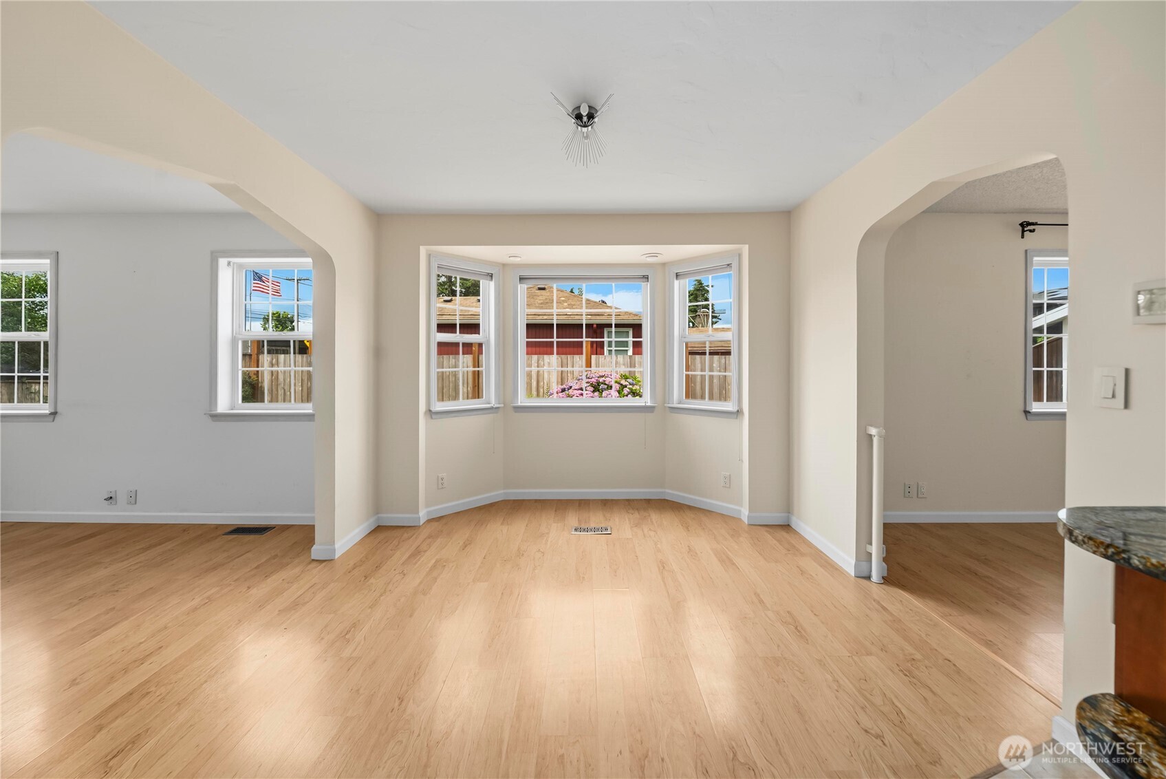 16101 60th Street Property Photo 7