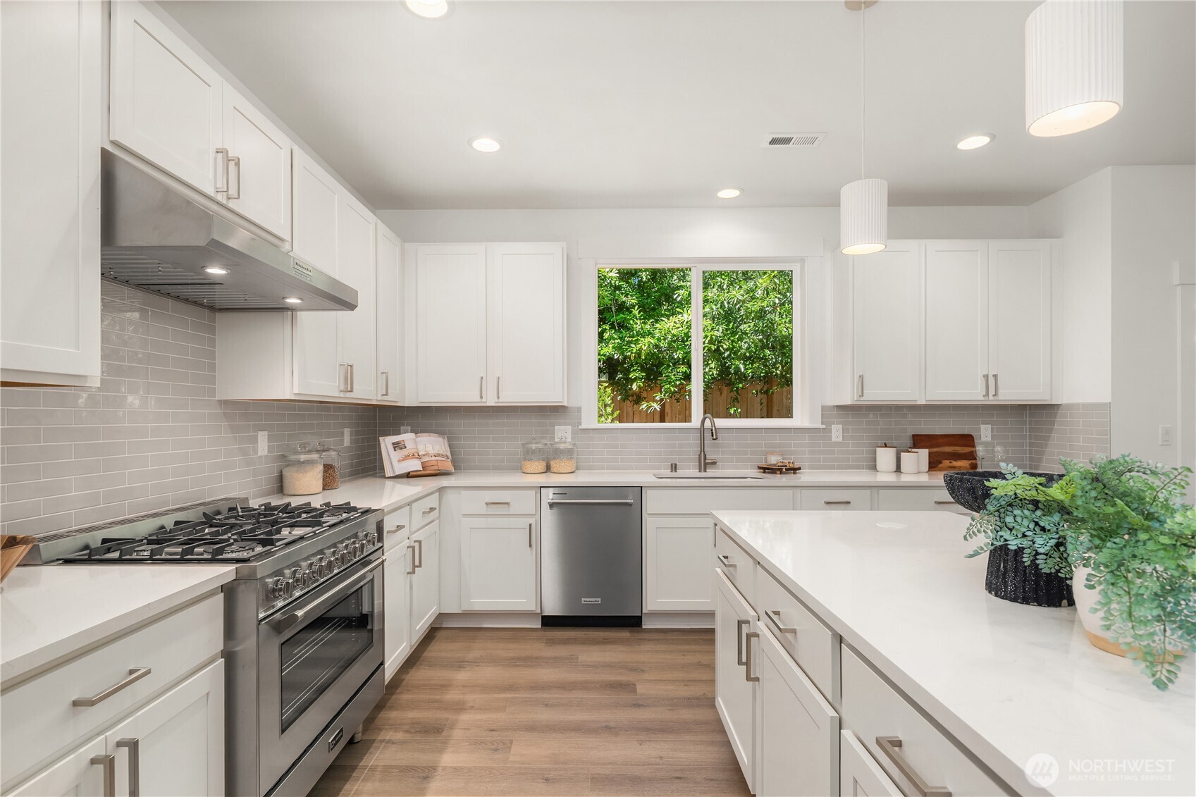 10667 Se 170th Place Property Photo 12
