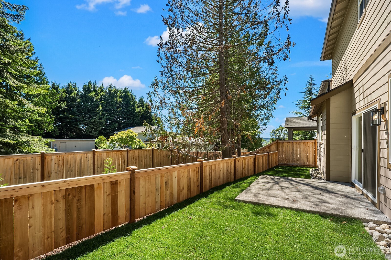 10667 Se 170th Place Property Photo 14