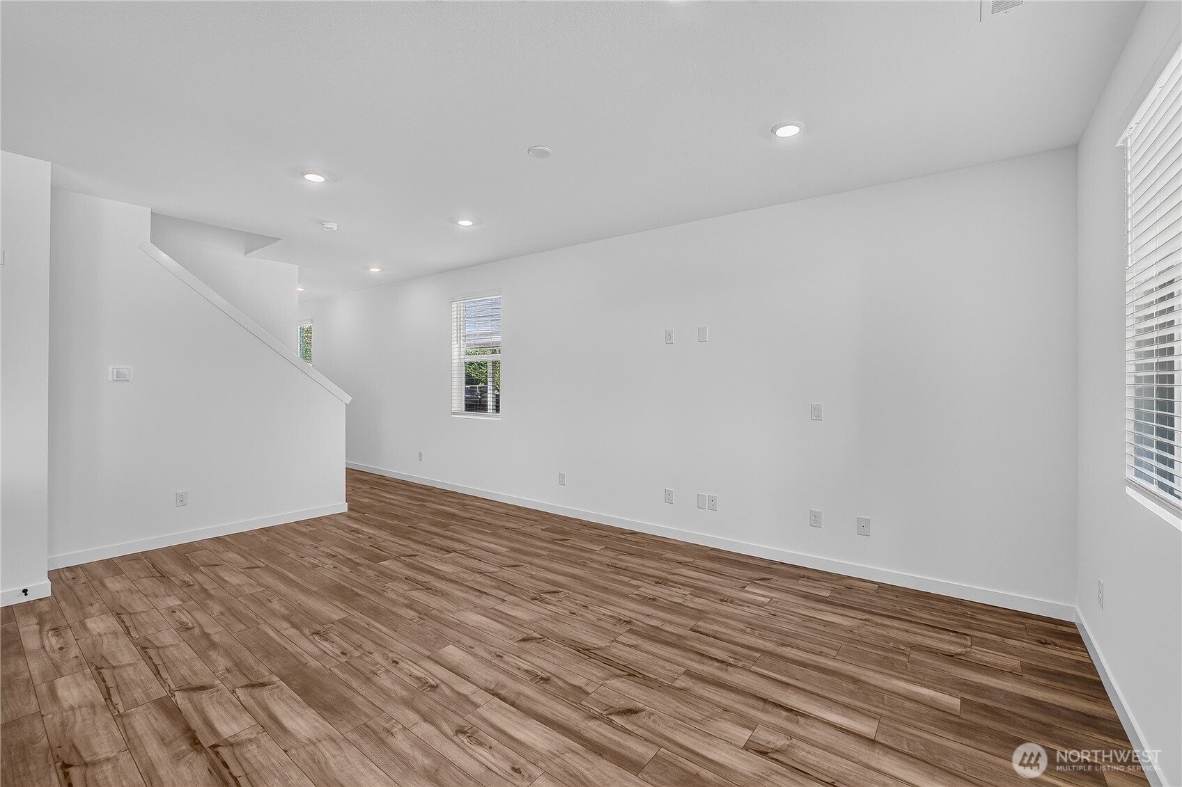 2325 Ash Street Property Photo 6
