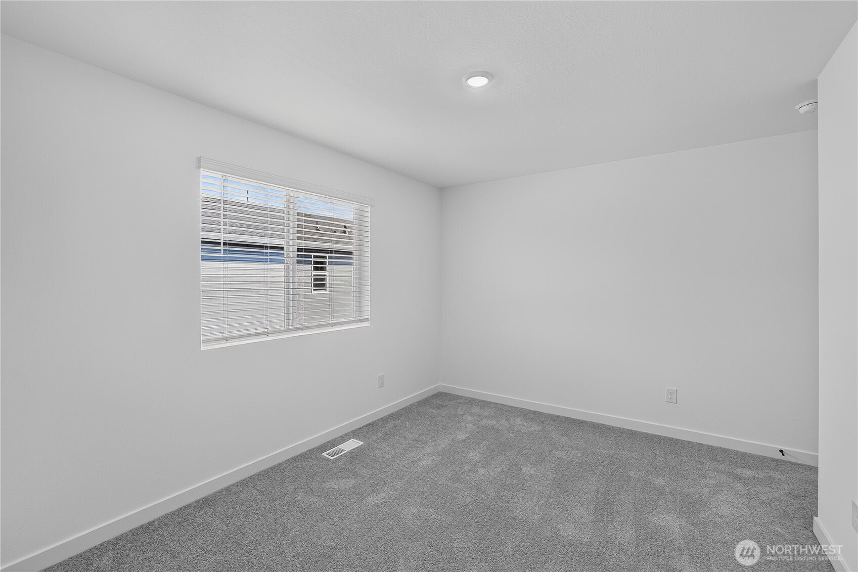 2325 Ash Street Property Photo 24