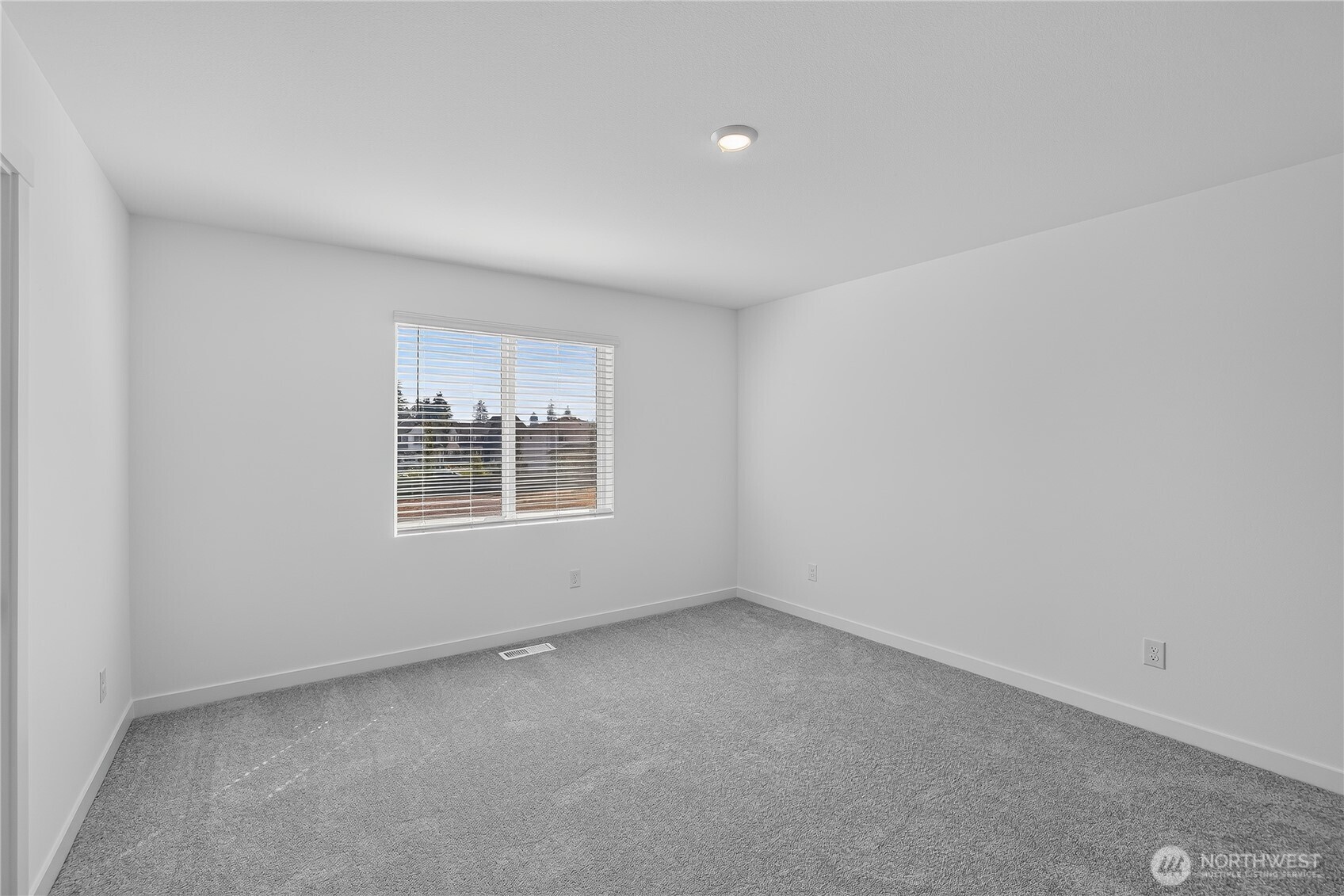 2325 Ash Street Property Photo 28