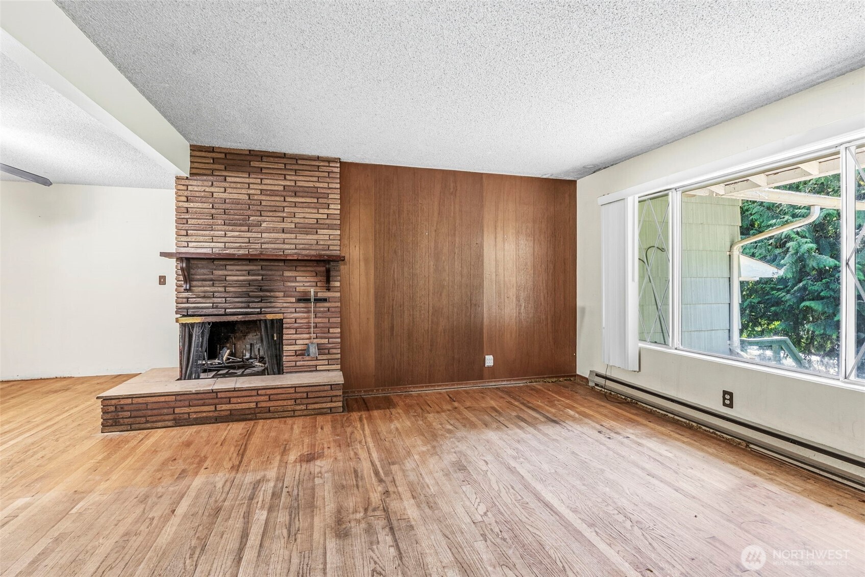 3739 Columbia Heights Road Property Photo 5