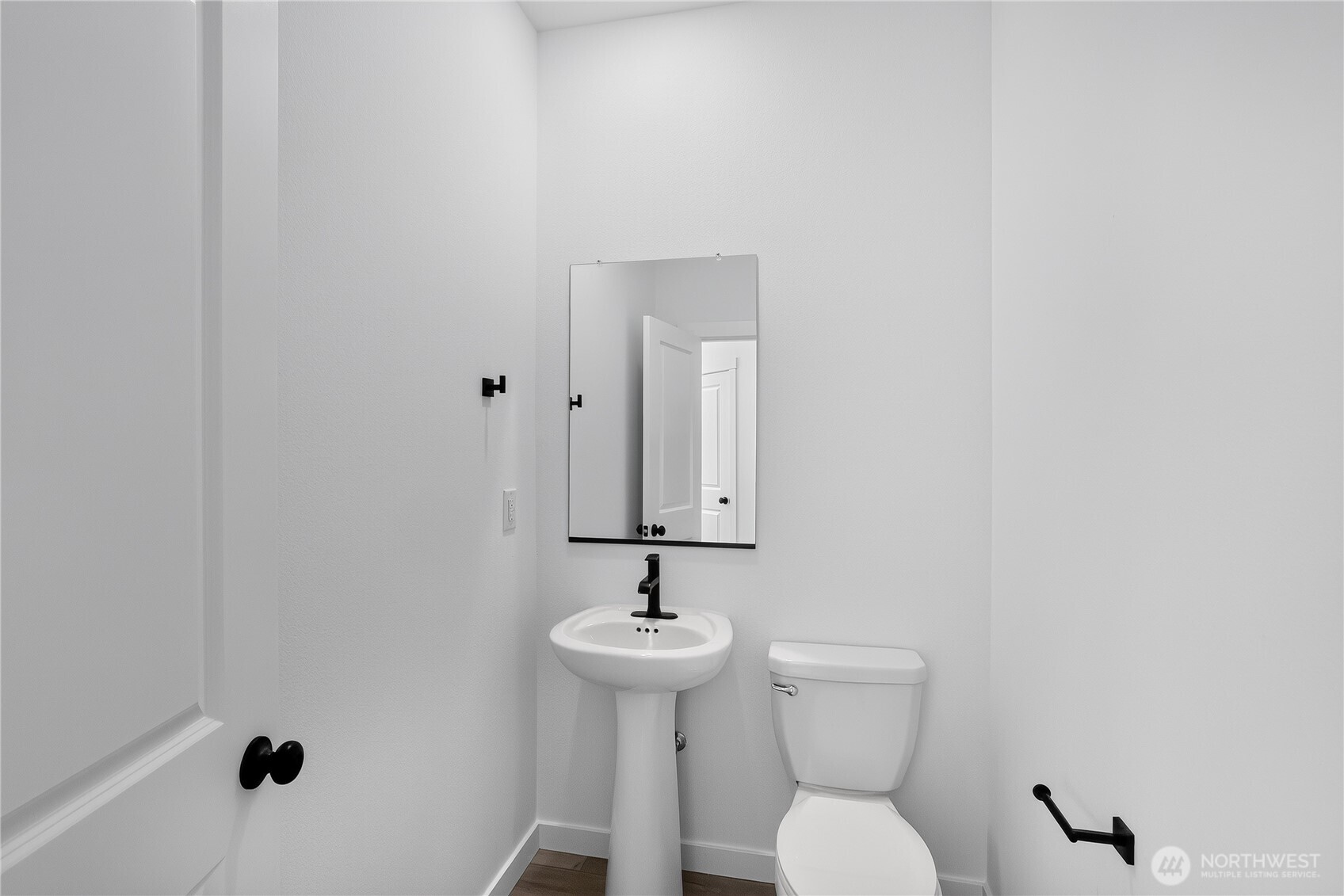 2323 Ash Street Property Photo 18