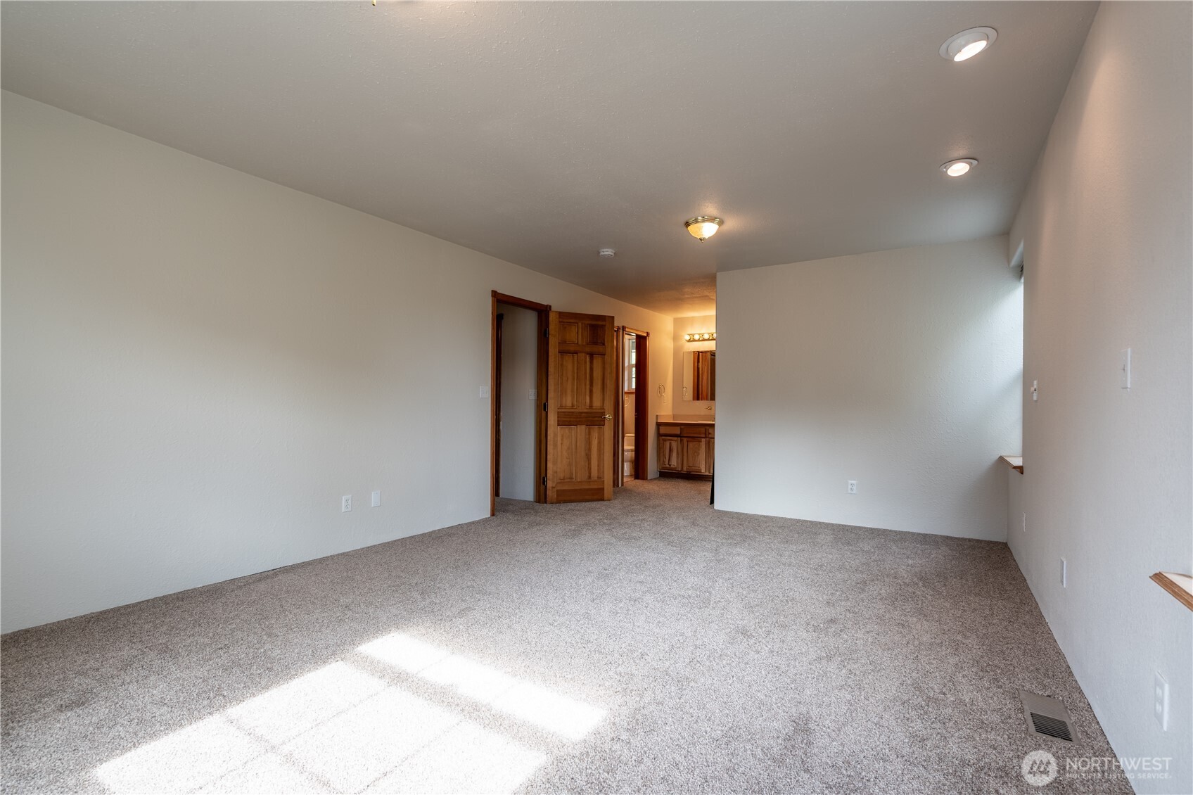 732 Satsop Road Property Photo 14