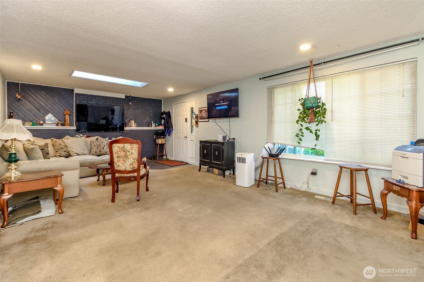 15213 12th Avenue Property Photo 4