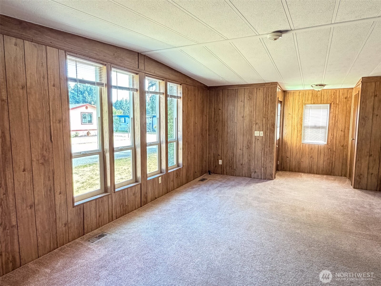 611 Cedar Drive 77 Property Photo 5