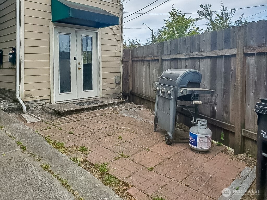 3823 Delridge Way Property Photo 17