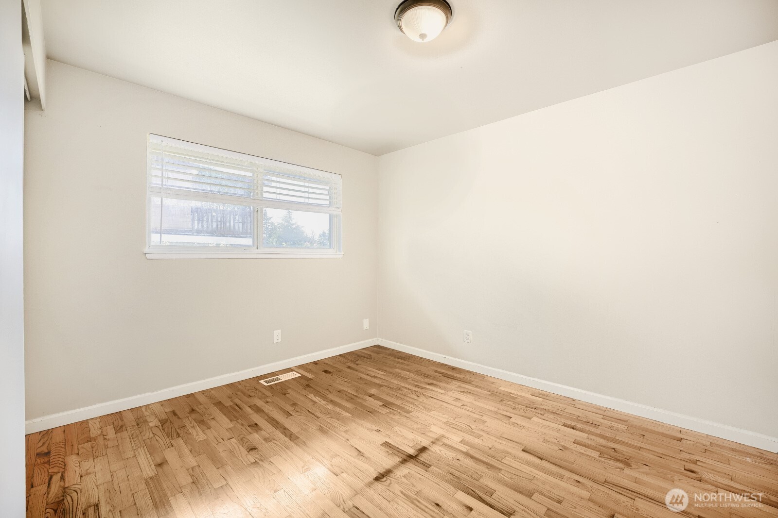 23227 110th Place Property Photo 15