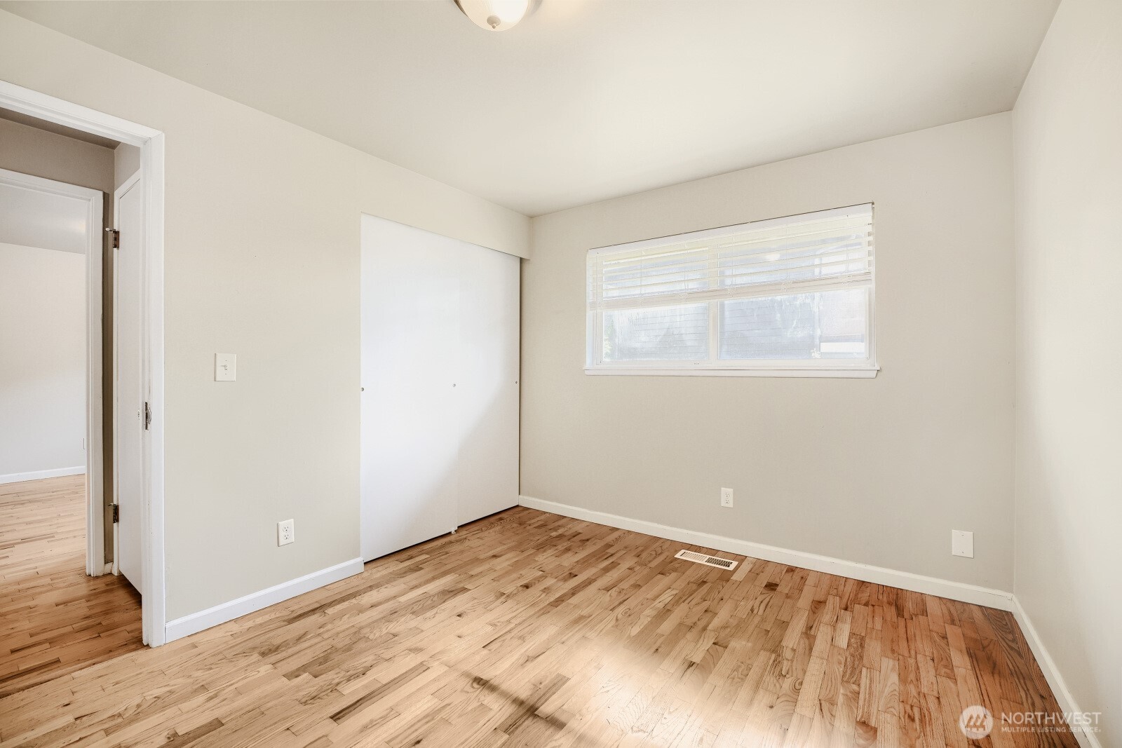 23227 110th Place Property Photo 16