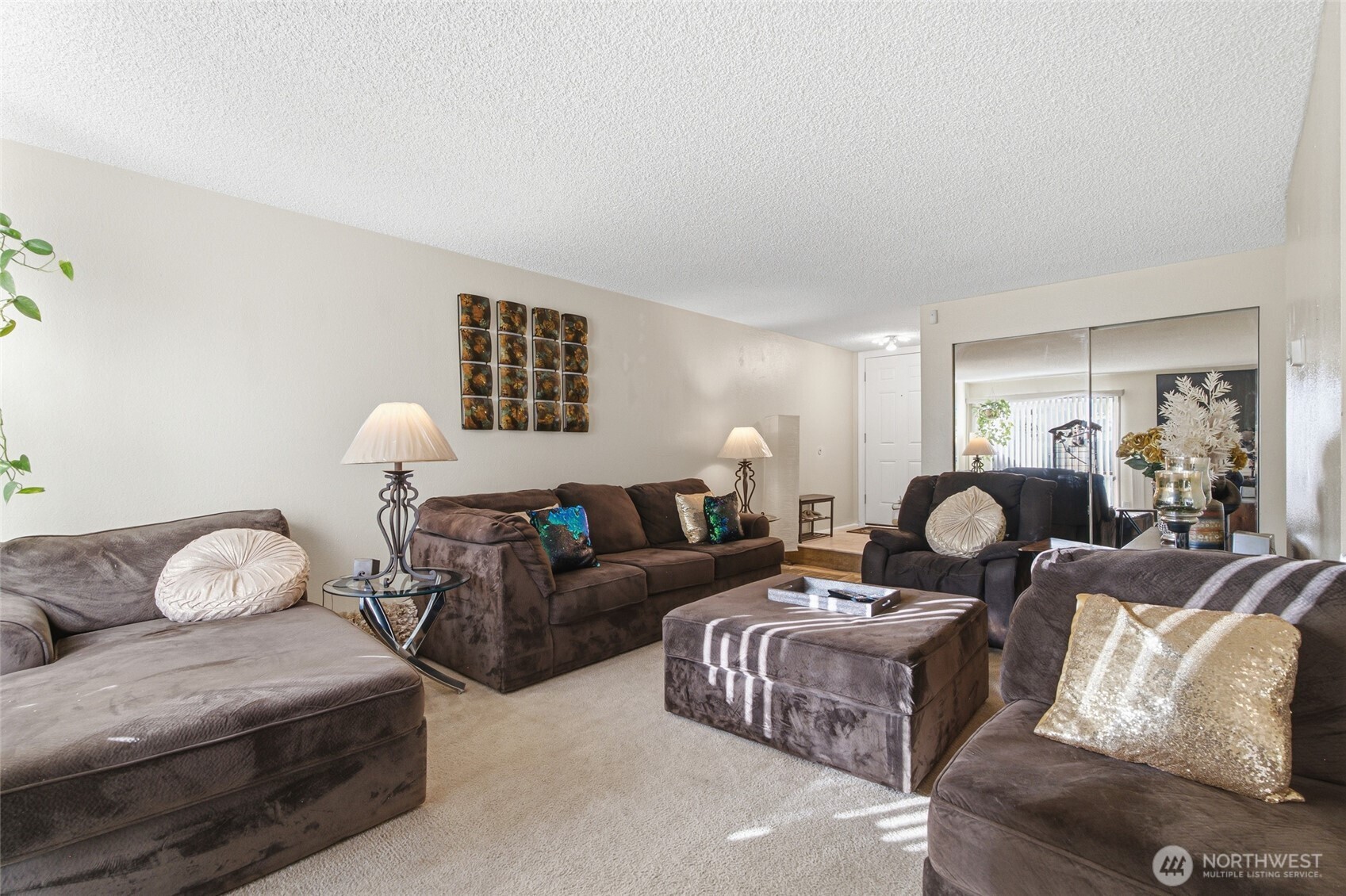 2901 27th Place Property Photo 7