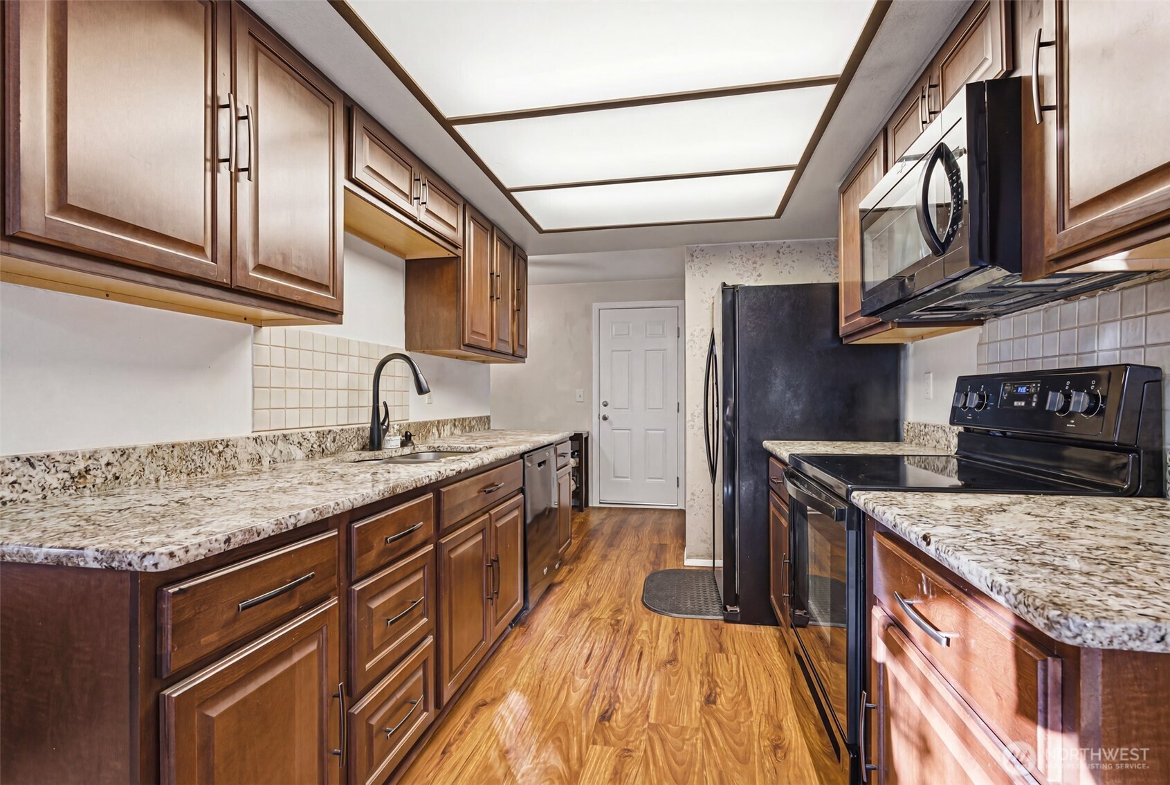 2901 27th Place Property Photo 13