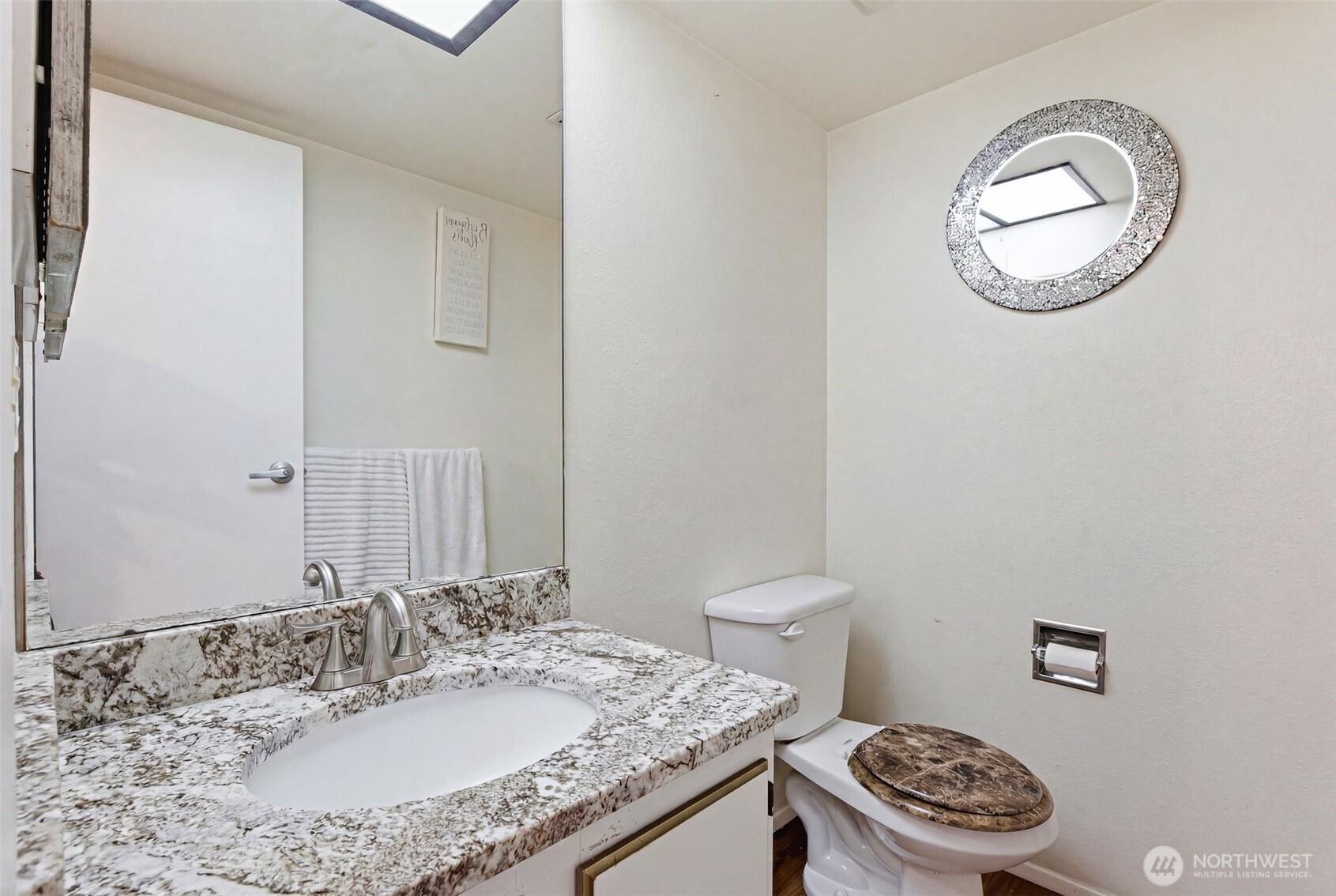 2901 27th Place Property Photo 17