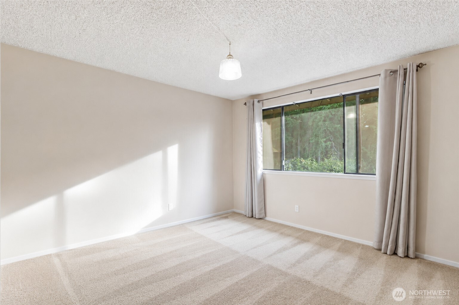 2901 27th Place Property Photo 19