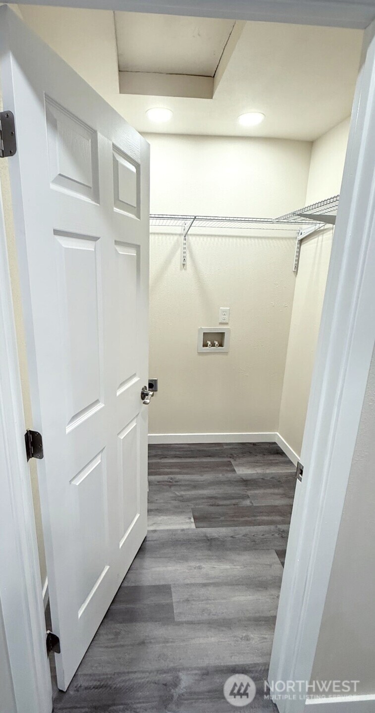 604 Ross Canyon Road Property Photo 6