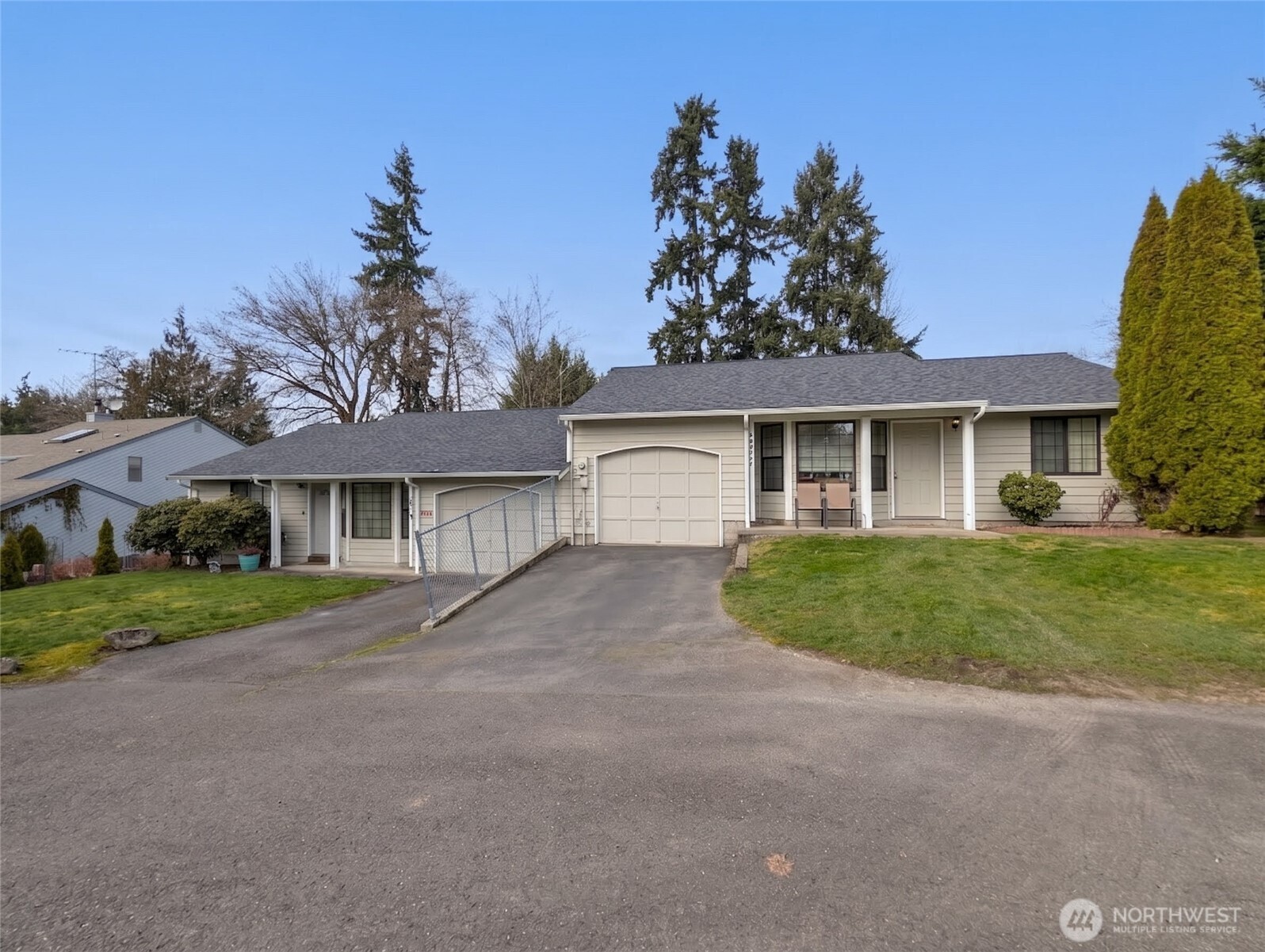 7909 -7911 114th St Court Property Photo 1