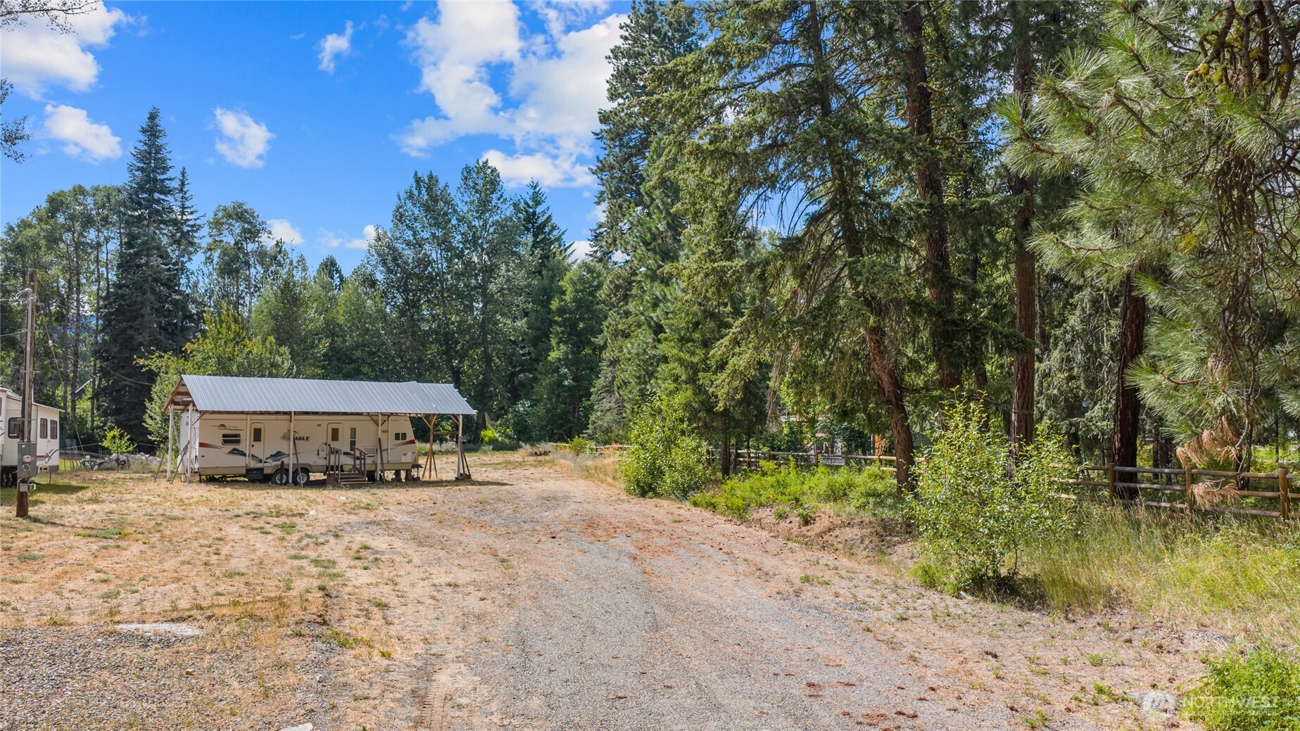 261 Prairie Lane Property Photo 4