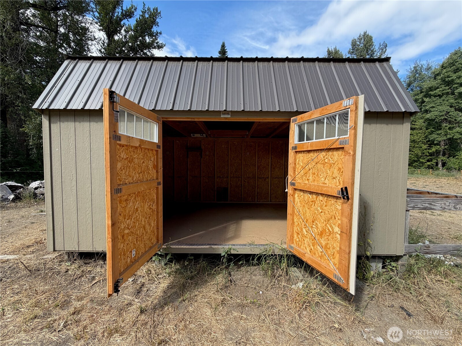 261 Prairie Lane Property Photo 12