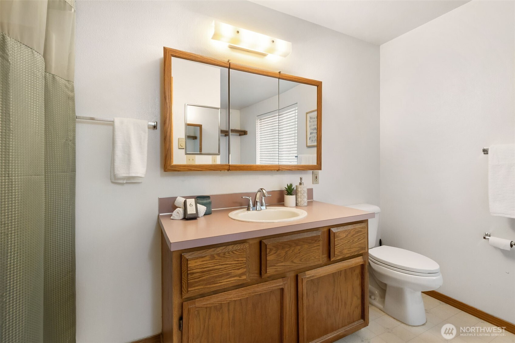 21 Ne Admiral Drive Property Photo 17
