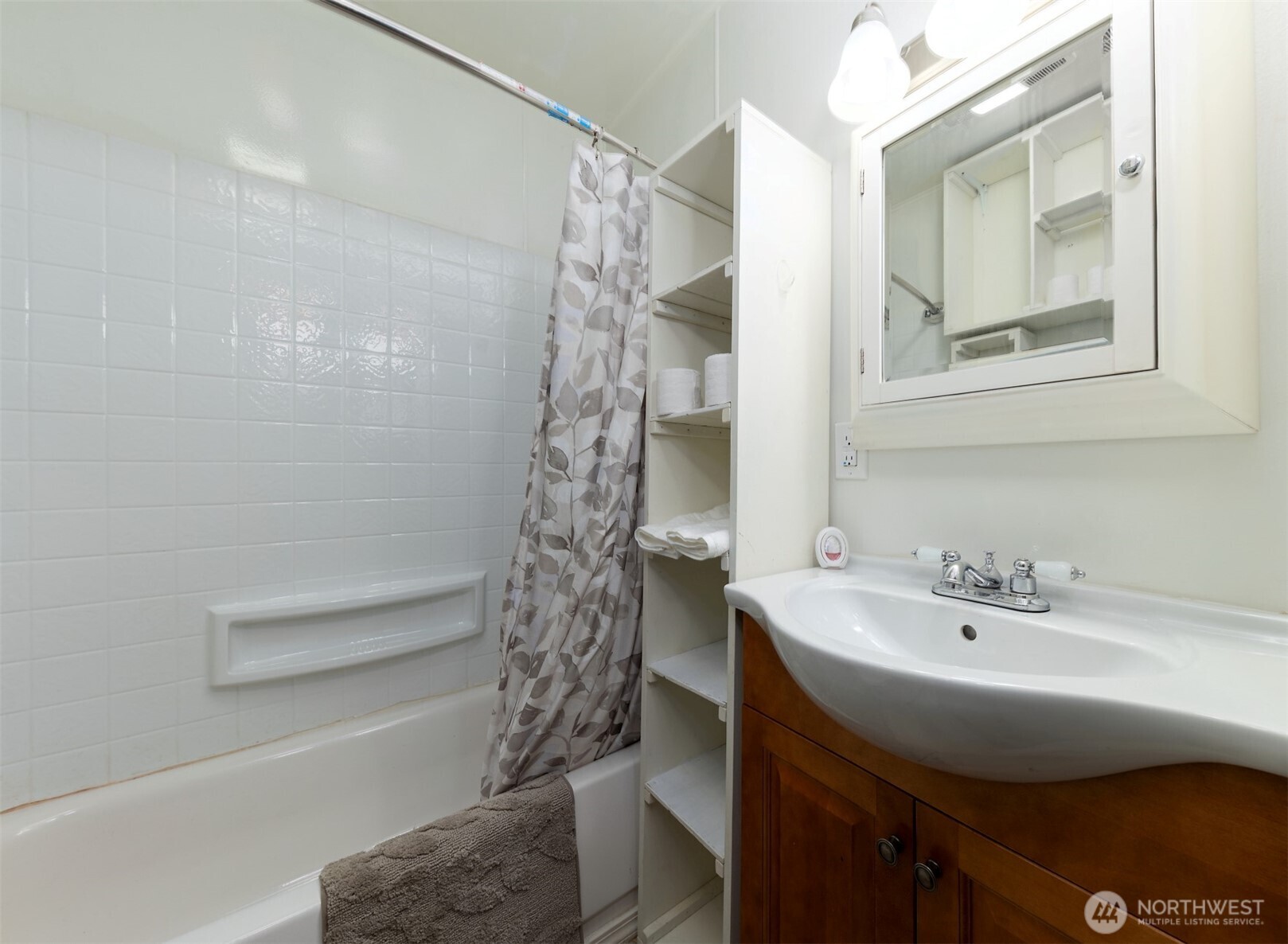 2461 W Deegan Road Property Photo 9