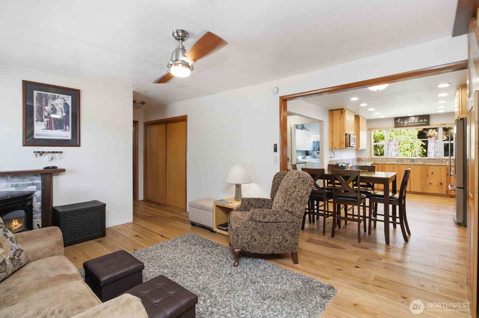 298 4th Street Street Property Photo 17