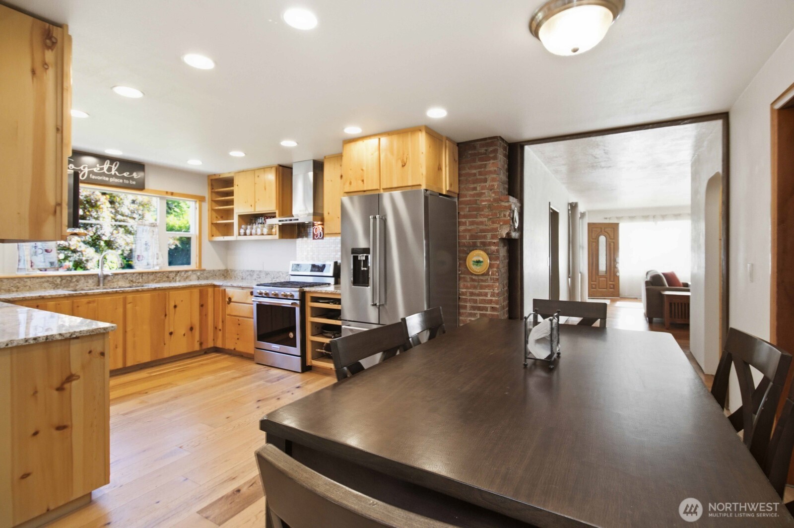 298 4th Street Street Property Photo 19
