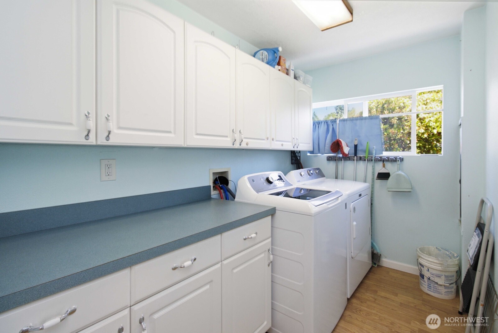 298 4th Street Street Property Photo 23