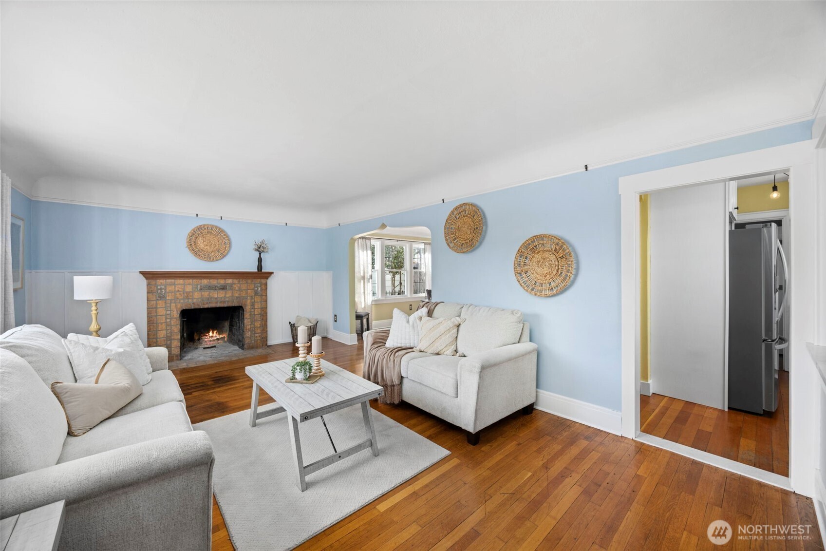 1216 Burwell St Property Photo 4