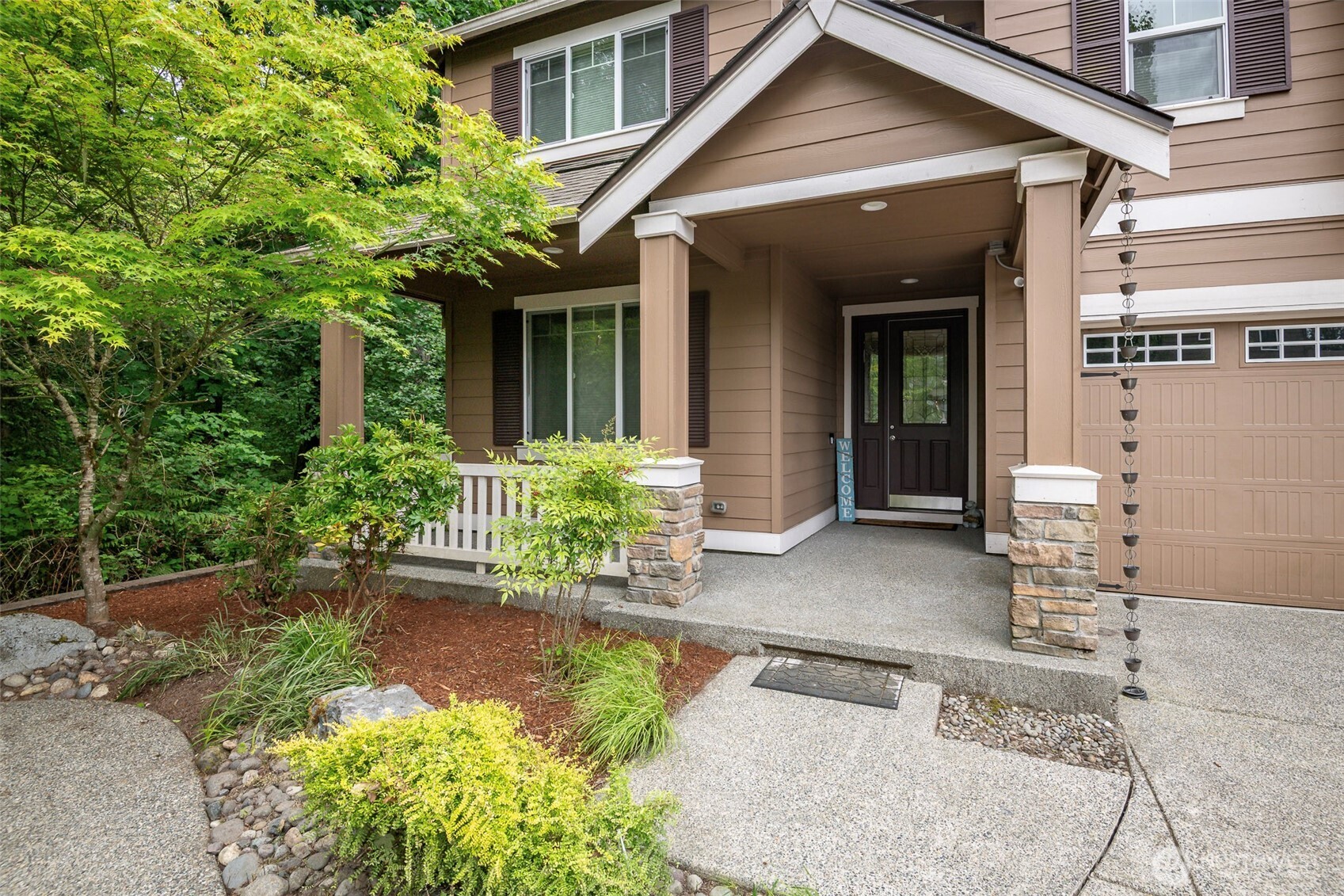 18930 179th Place Property Photo 4