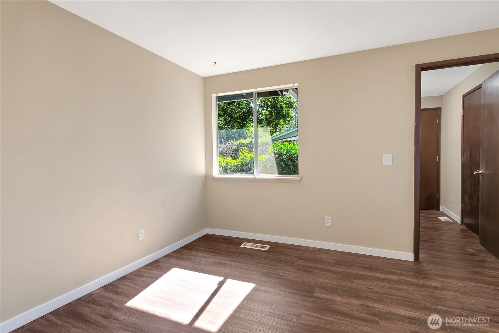 970 Johns Road Property Photo 12