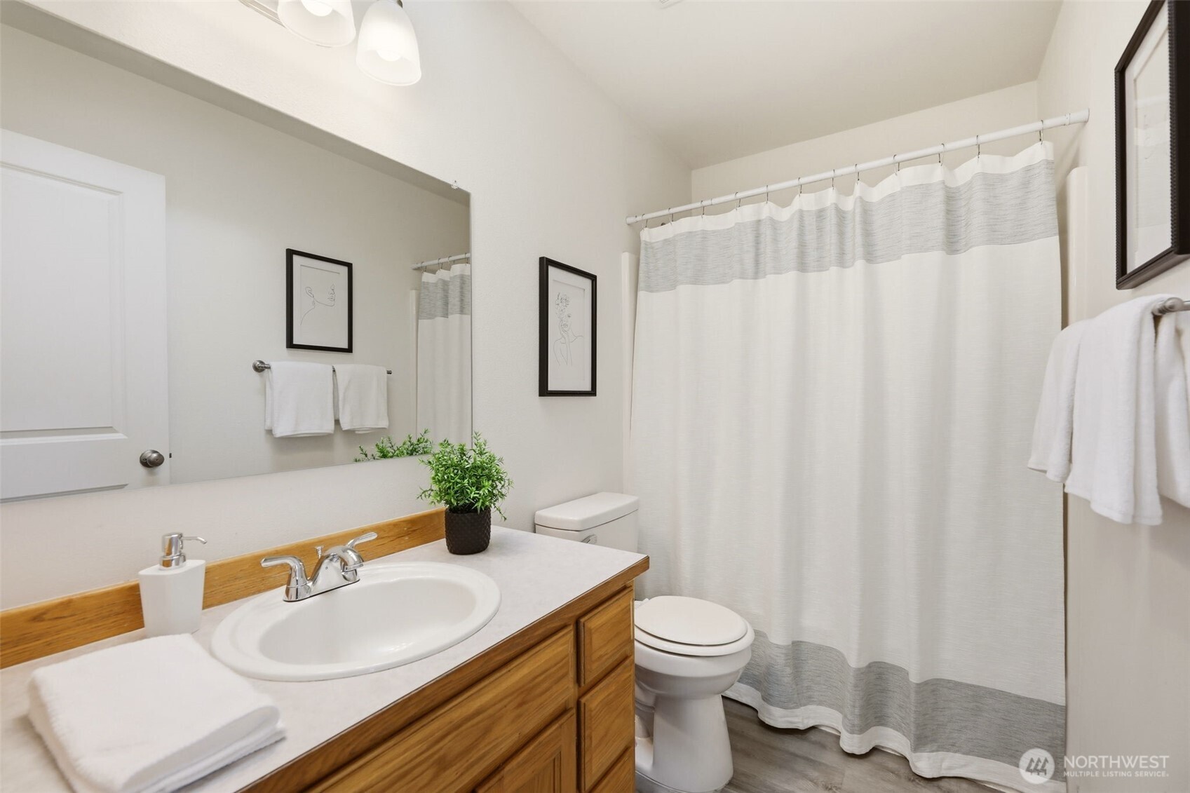 1004 Wildwood Street Property Photo 23