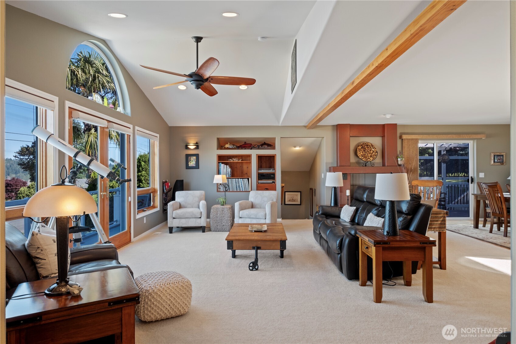 8189 Whidbey Drive Property Photo 5