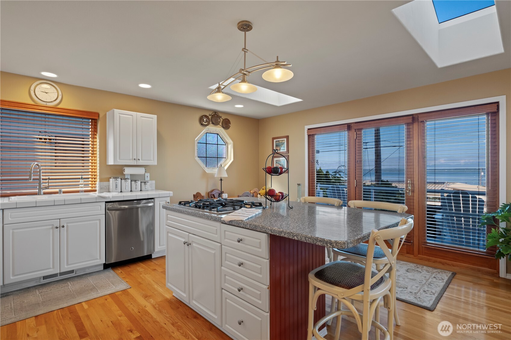 8189 Whidbey Drive Property Photo 7