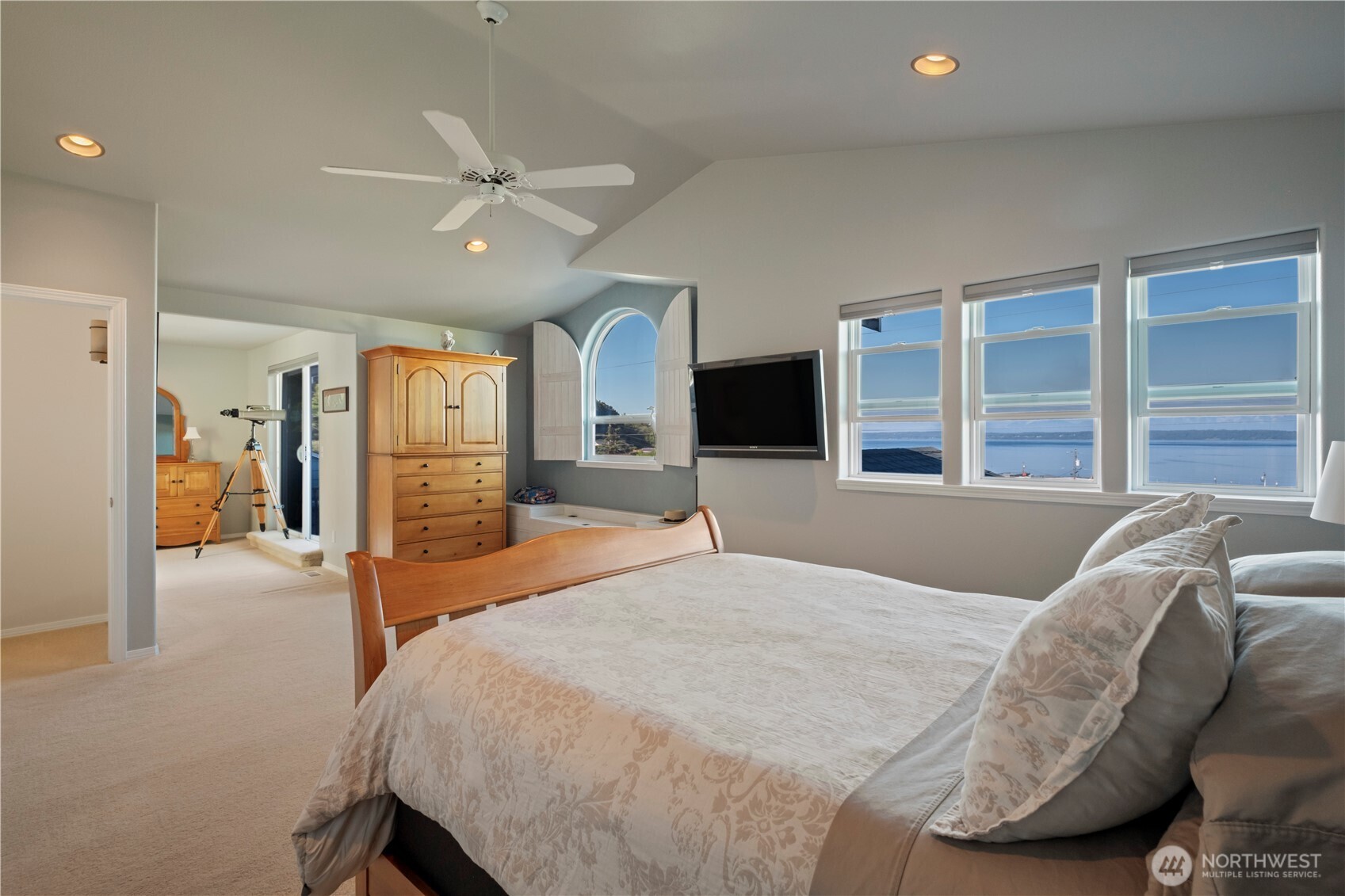 8189 Whidbey Drive Property Photo 12