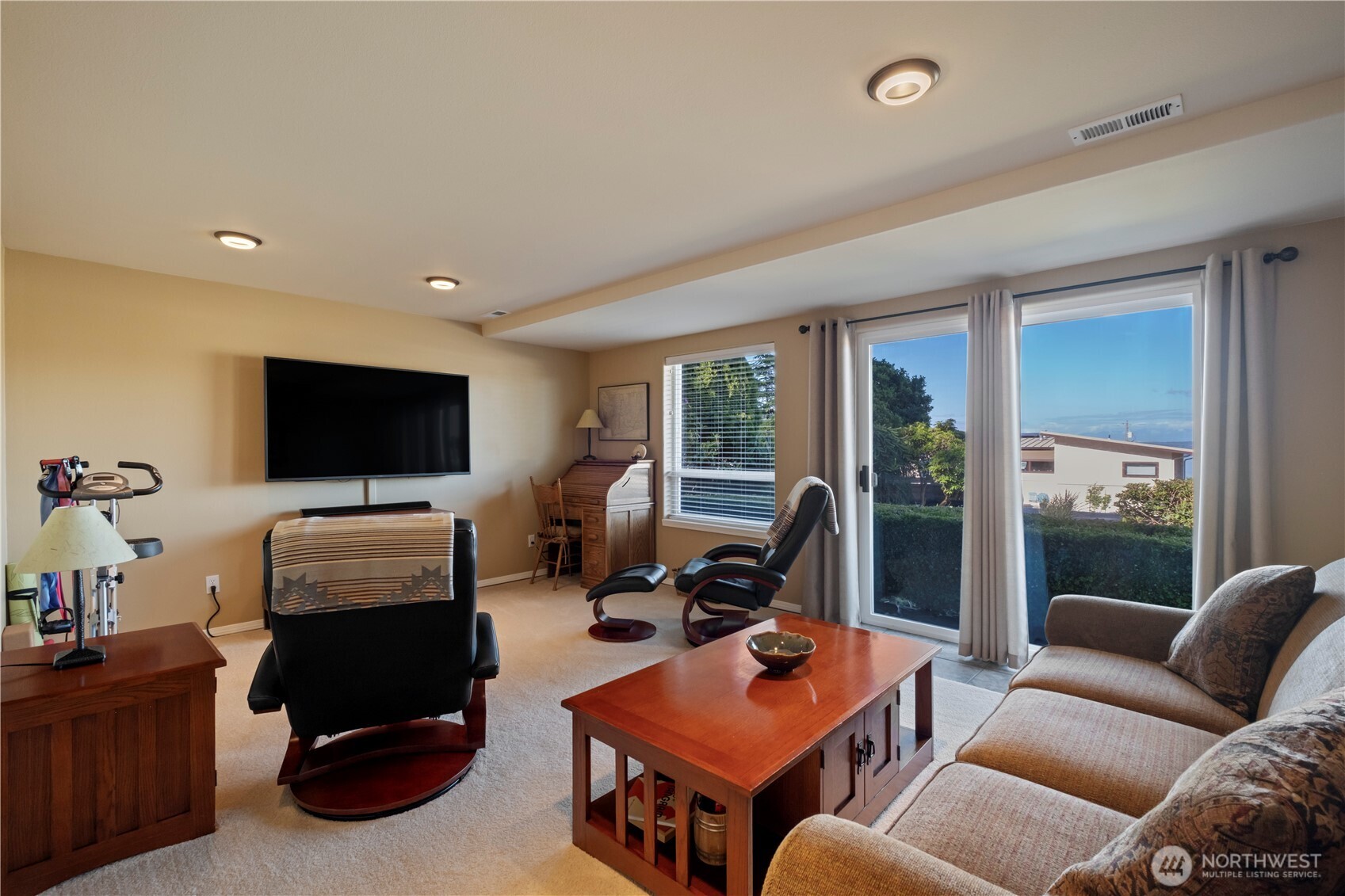 8189 Whidbey Drive Property Photo 20