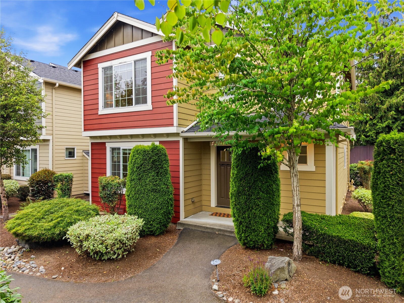 1704 156th Place B Property Photo 3