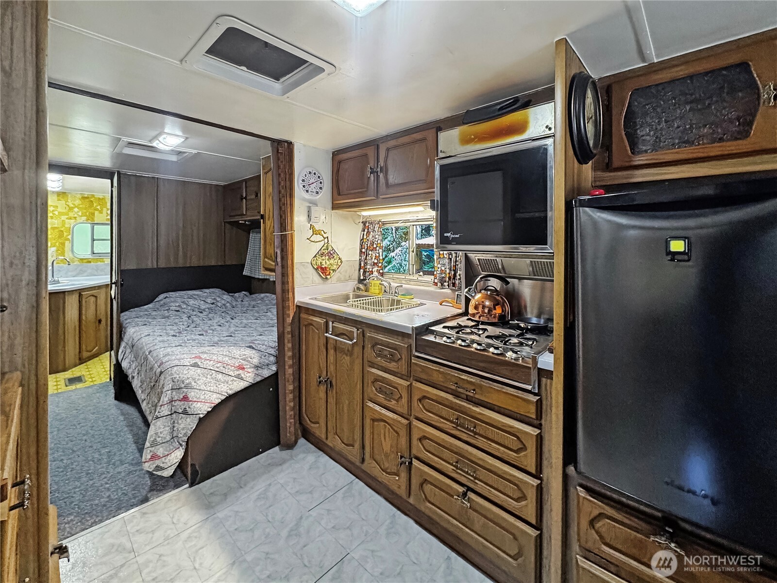 92 1 Goldrush Road Property Photo 11